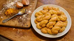 Πασχαλινά κουλουράκια με πορτοκάλι – το χτύπημα που τα κάνει αφράτα και σταθερά