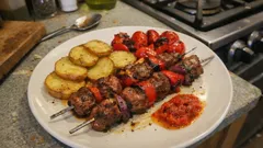 Κεμπάπ στο φούρνο σε ταψί: ζουμερά, με πατάτες και πιπεριές