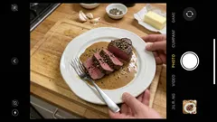 Μοσχάρι φιλέτο πιπεράτο στο τηγάνι με σάλτσα κονιάκ – σαν εστιατόριο