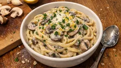 Λιγκουίνι με κρεμώδη σάλτσα γιαουρτιού και μανιτάρια – έτοιμα σε 30′