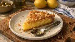 Ελληνική λεμονόπιτα με χωριάτικο φύλλο: δροσερή, κρεμώδης και τόσο σπιτική