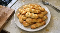 Πασχαλινά κουλουράκια με αμμωνία της γιαγιάς – αφράτα, μοσχομυριστά και πάντα πετυχημένα