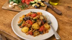 Μπριάμ φούρνου με μελωμένα λαχανικά – ο εύκολος τρόπος να πετύχει ζουμερό και αρωματικό