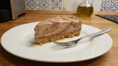 Cheesecake Nutella χωρίς ψήσιμο: κρεμώδες γλυκό ψυγείου με βάση digestive