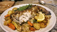 Χριστόψαρο στον φούρνο με μελωμένα λαχανικά και φινόκιο – ένα ταψί, μεγάλο αποτέλεσμα