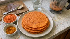 Τορτίγια από κόκκινη φακή στο τηγάνι: χωρίς γλουτένη, ιδανική για wraps