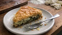 Μακεδονικό πολύφυλλο: το σπιτικό φύλλο για πίτες που βγαίνει τραγανό και με στρώσεις