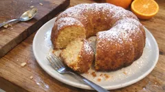 Bundt cake πορτοκάλι: αφράτο, ζουμερό και ξεφορμάρει τέλεια κάθε φορά