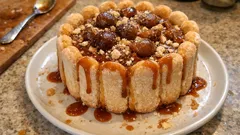 Τούρτα Σαρλότ με κάστανο και καραμέλα – γλυκό ψυγείου που κόβεται τέλεια