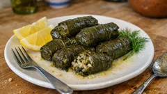 Ντολμαδάκια γιαλαντζί: πώς να βγουν ζουμερά και να μη διαλύονται